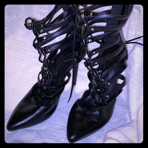 Shoe Republic LA lace up heels sz7 NWOT